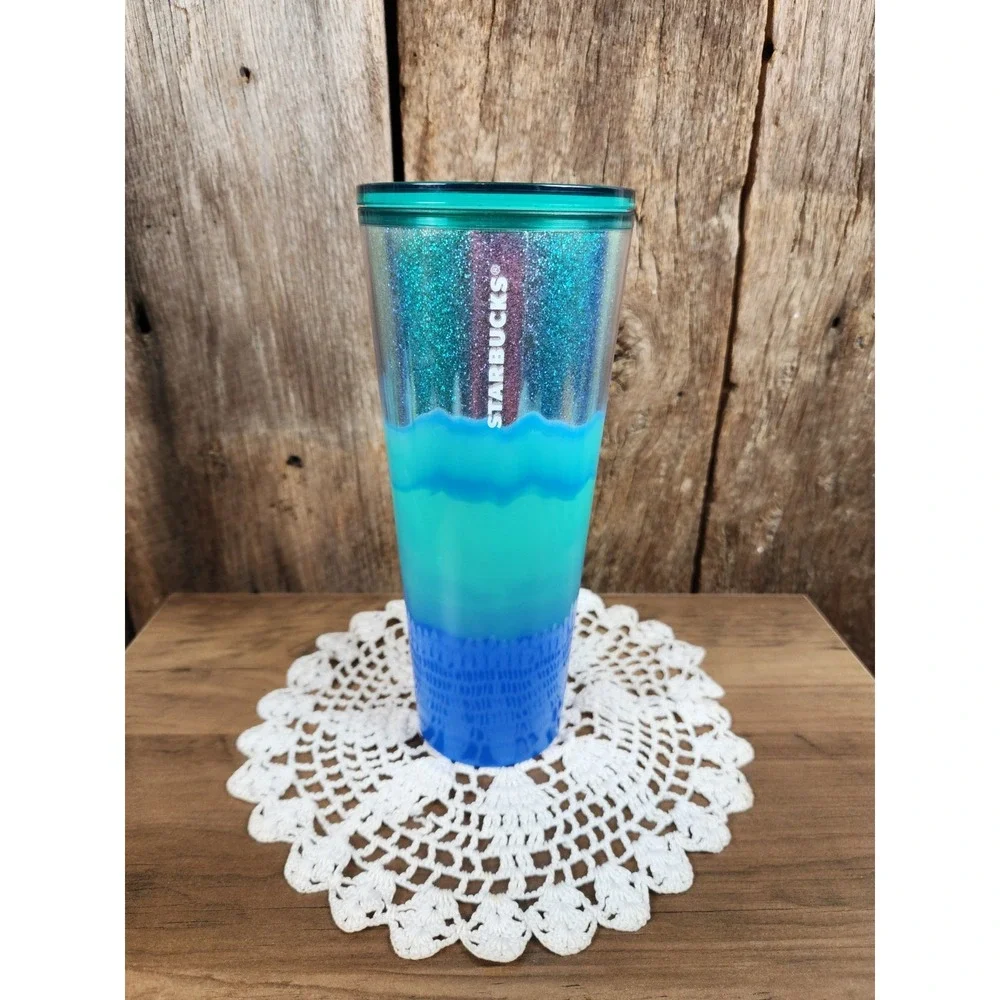 Starbucks Holiday 2022 Spearmint Wave 24oz Venti Cold Tumbler